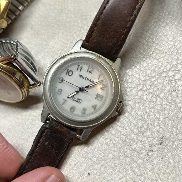 Men’s Watch lot Waltham Timex Pierre Cardin - Picture 4 of 7